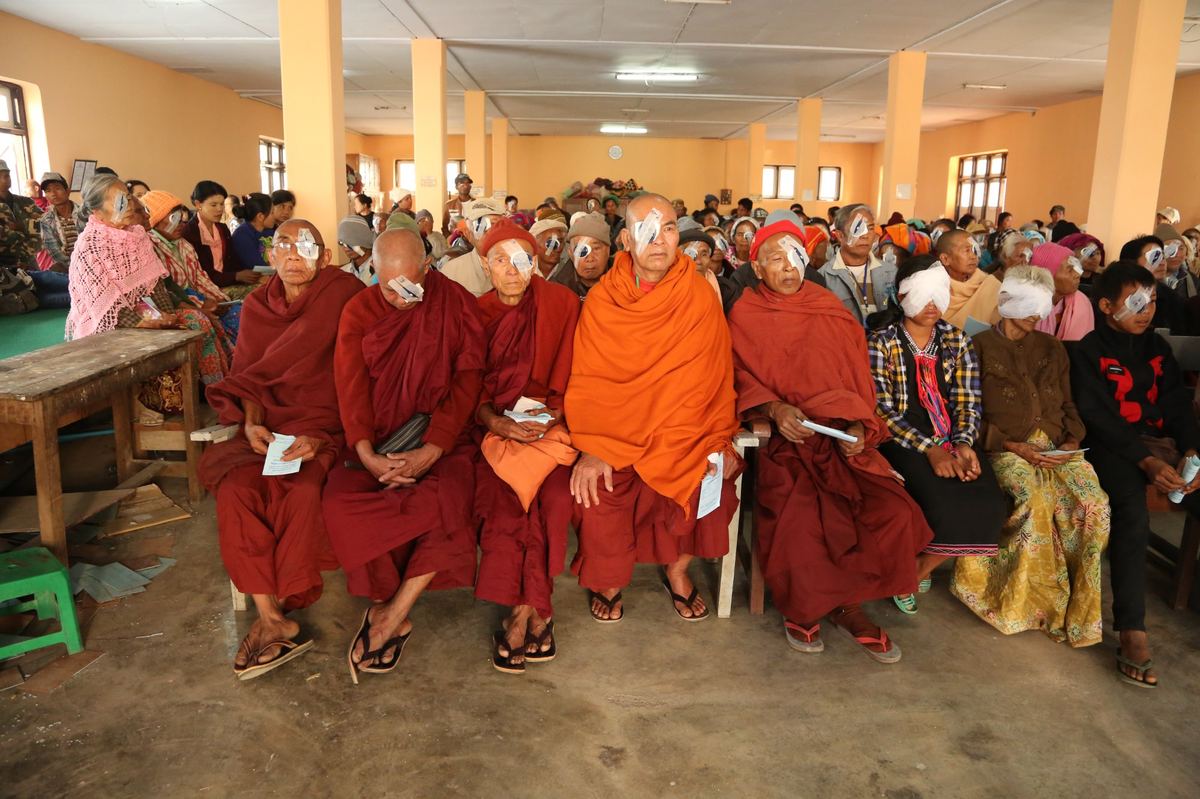 Out of Darkness - patients after eye surgery in Burma